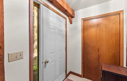 385 S 200 E, Angola, IN 46703-8977