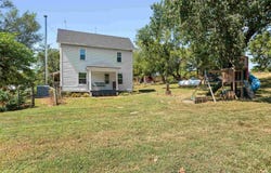 1197 E 100 Road, Berryton, KS 66409