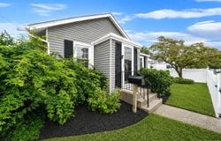 1077 Central Avenue, Hempstead, NY 11550
