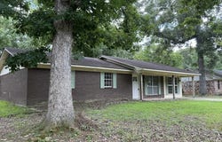 108 Homestead Ave, Crossett, AR 71635