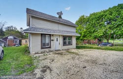 122 & 124 E Mill Street, Bellevue, MI 49021