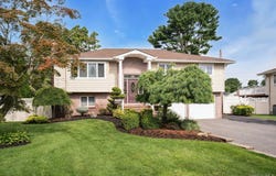 66 Harvest Lane, Commack, NY 11725