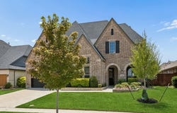 1104 Highpoint Way, Roanoke, TX 76262