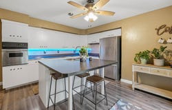 884 E DIVISION Street, FOND DU LAC, WI 54935