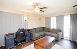 912 Glencrest Ln., Longview, TX 75601