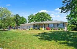 4389 Pine River Road, St Louis, MI 48880