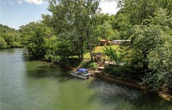 2553 River Haven Road, Clendenin, WV 25045