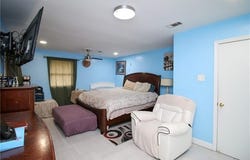 748 OAKWOOD Drive, Gretna, LA 70056