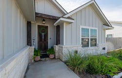 280 Brazos Bend, Snook, TX 77878