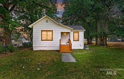 223 E Chicago St, Caldwell, ID 83605