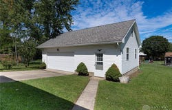 1233 Cloverfield Avenue, Kettering, OH 45429