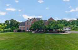 9 Meadow Run Rd, Holland Twp., NJ 08848-1573