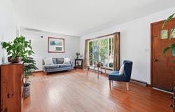 956 Ryan Rd, Northampton, MA 01062