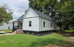 8 W First Street, Williamston, SC 29697