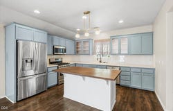17 Meadowfield Circle, Eagle Point, OR 97524