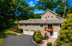 12 Ross Road, Middlefield, CT 06481