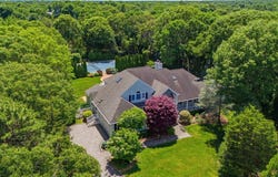 19 CEDARFIELD LN, Westhampton, NY 11977