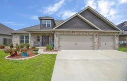6118 Cherry Hill Cir, Pace, FL 32571