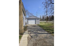5017 Conners, Lansing, MI 48911