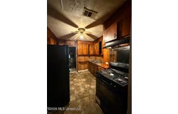 1230 Marks Avenue, Jackson, MS 39213