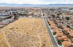 751 E K Avenue, Lancaster, CA 93535