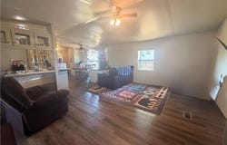 204 S Glass Street, Franklin, TX 77856