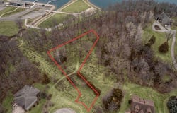2 Waterford Drive, Galena, IL 61036