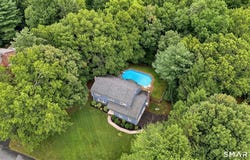 39 Berkshire Way, Simsbury, CT 06070