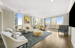 10 E Delaware Place, Chicago, IL 60611