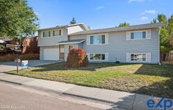 2305 Birch Ave, Gillette, WY 82718