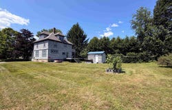 32 Hartness Avenue, Springfield, VT 05156