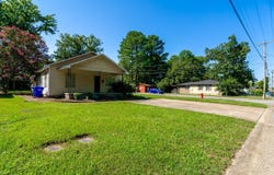 1855 A &B Robins, Conway, AR 72034