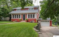 520 S 3rd Street, Waterville, MN 56096