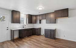 341 S Chestnut Avenue, New Hampton, IA 50659