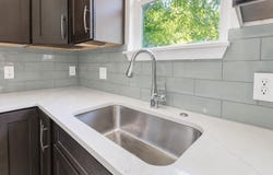 904 E Austin St, Luling, TX 78648