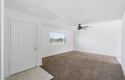 285 E Jayne Avenue, Tipton, CA 93272