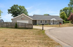 918 Emerald Circle, Lake Odessa, MI 48849