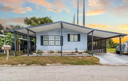 8801 Barcin Circle, Riverview, FL 33578