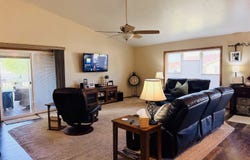 1611 SW Sunset Dr, LeMars, IA 51031