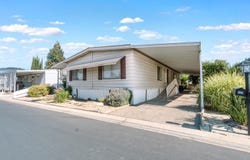 1218 E Cleveland Avenue, Madera, CA 93638