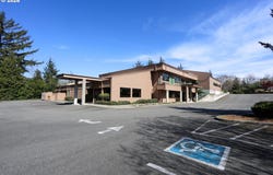 2699 N 17TH St, CoosBay, OR 97420