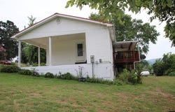 402 CANAAN ROAD, Marshall, AR 72650