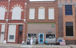 107 E Main St, Hartington, NE 68739