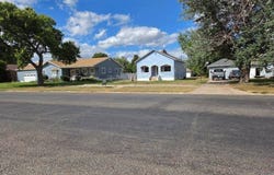 230 E 5th Street, Imperial, NE 69033