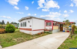 2397 Rainbow (#15) Lp, Hubbard, OR 97032
