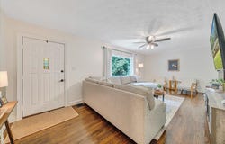 8580 Martins Creek Rd, Roanoke, VA 24018