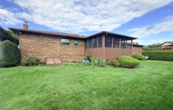 19 Marion Circle, Olyphant, PA 18447