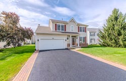 711 Silver Fox Drive, Joliet, IL 60431