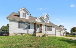 501 NW Hunter Drive, Blue Springs, MO 64014