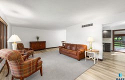 2433 E Stanton Dr, Sioux Falls, SD 57103
